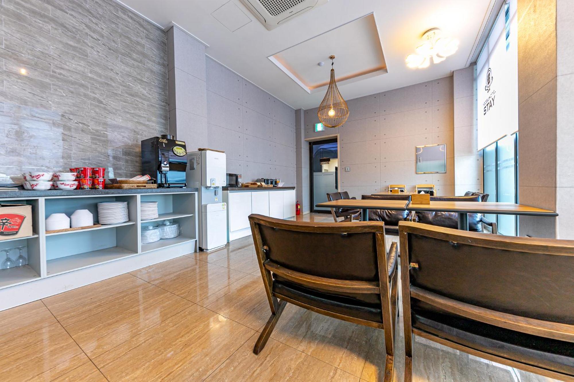 Yeosu Stay Hotel Esterno foto